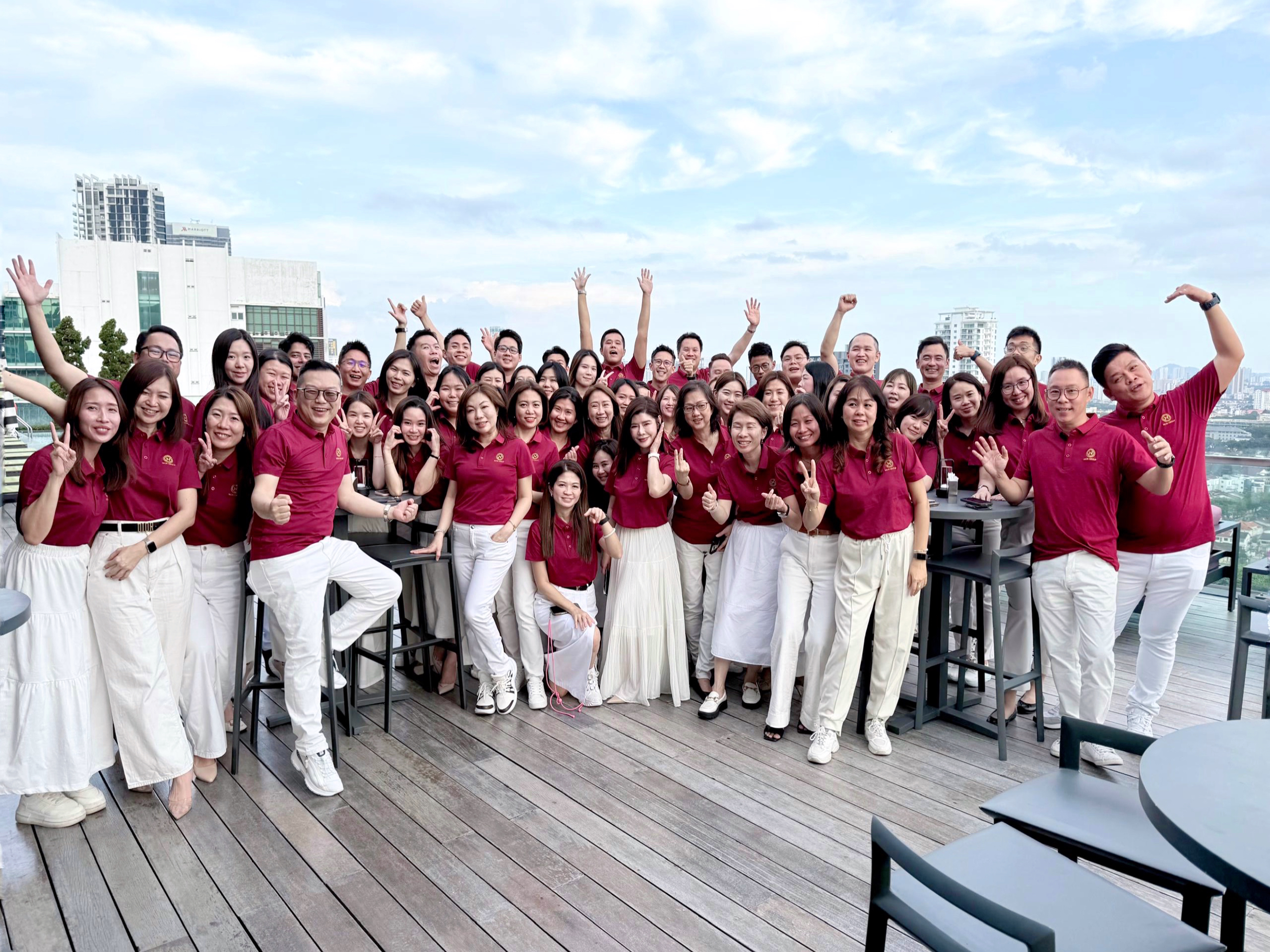 {"ARInfo":{"IsUseAR":false},"Version":"1.0.0","MakeupInfo":{"IsUseMakeup":false},"FaceliftInfo":{"IsChangeEyeLift":false,"IsChangeFacelift":false,"IsChangePostureLift":false,"IsChangeNose":false,"IsChangeFaceChin":false,"IsChangeMouth":false,"IsChangeThinFace":false},"BeautyInfo":{"SwitchMedicatedAcne":false,"IsAIBeauty":false,"IsBrightEyes":false,"IsSharpen":false,"IsOldBeauty":false,"IsReduceBlackEyes":false},"HandlerInfo":{"AppName":2},"FilterInfo":{"IsUseFilter":false}}